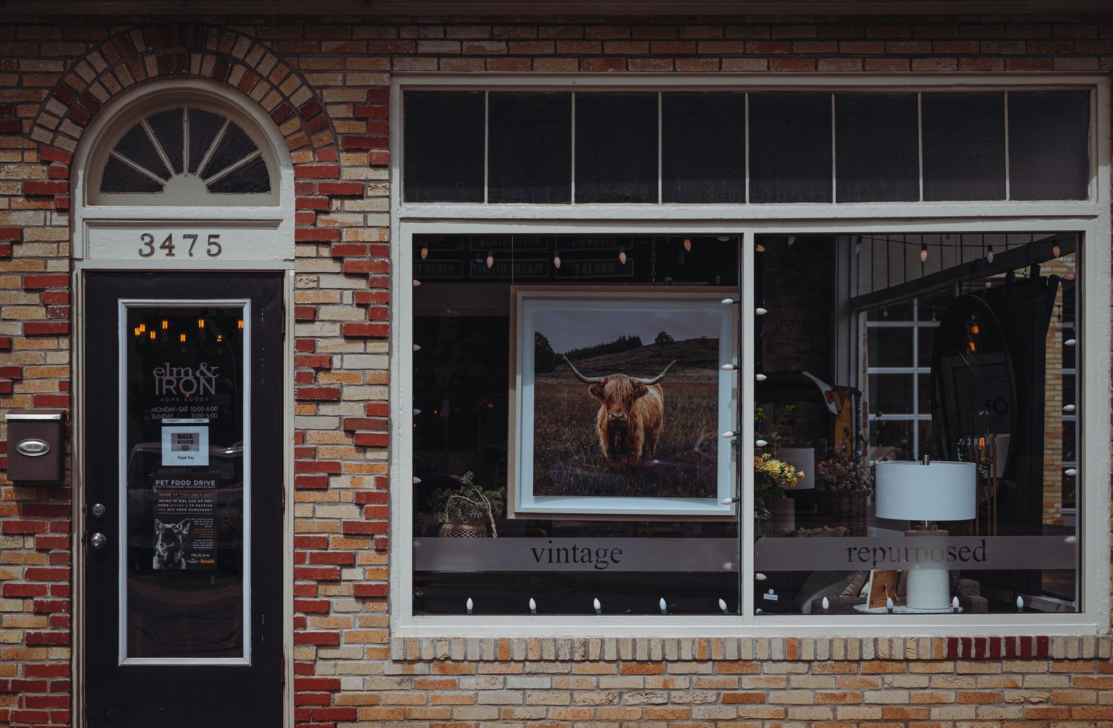 Local Oregon small business storefront